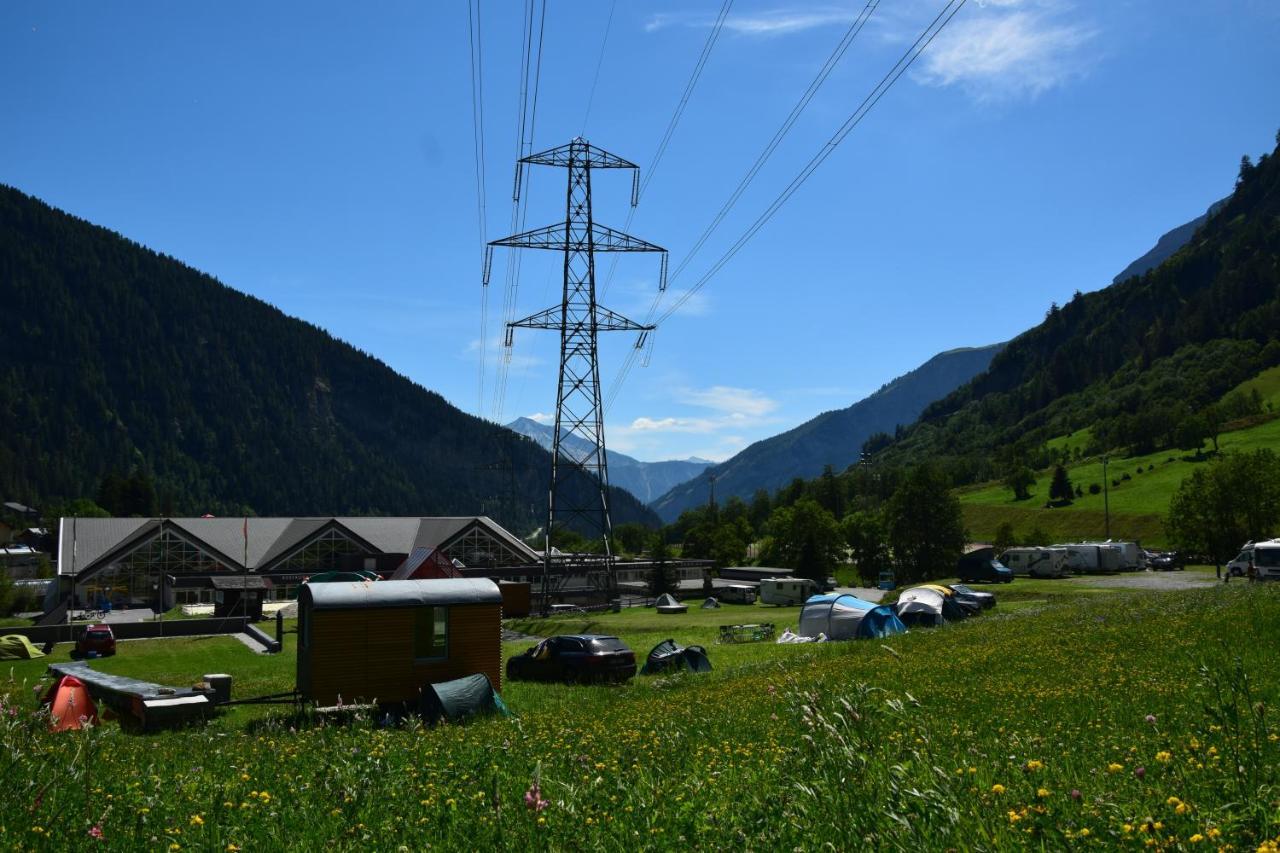 Campingplatz Mit Restaurant & Sportarena Leukerbad Εξωτερικό φωτογραφία