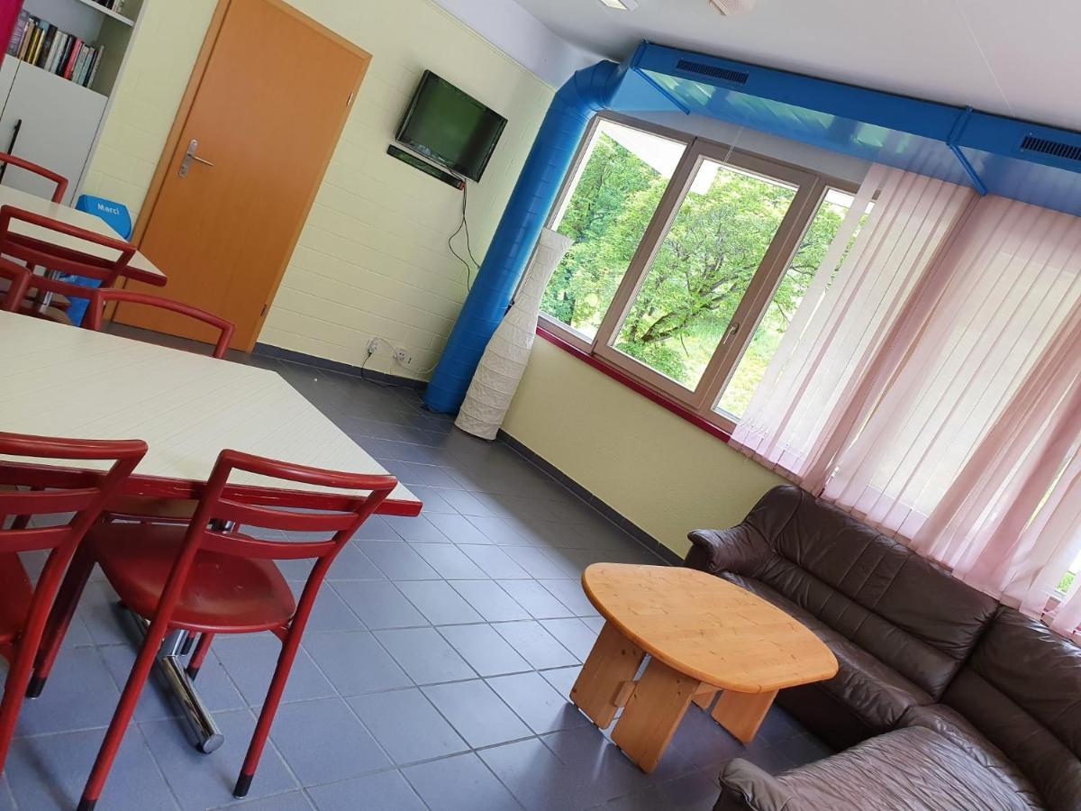 Campingplatz Mit Restaurant & Sportarena Leukerbad Εξωτερικό φωτογραφία