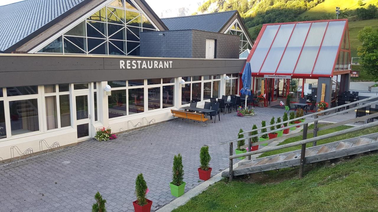 Campingplatz Mit Restaurant & Sportarena Leukerbad Εξωτερικό φωτογραφία